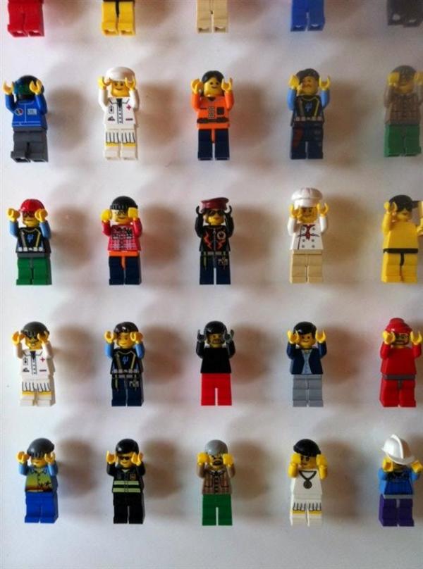 1200-Minifigure-LEGO-Office-Wall-by-Acrylicize-7