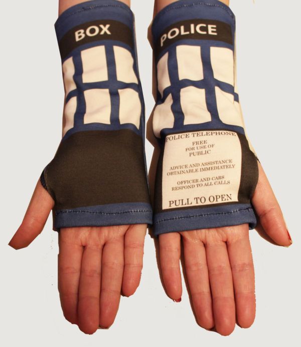 TARDIS armwarmers 2