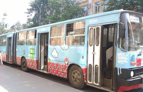 super-mario-bus