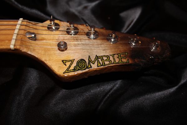 zombie guitar 3