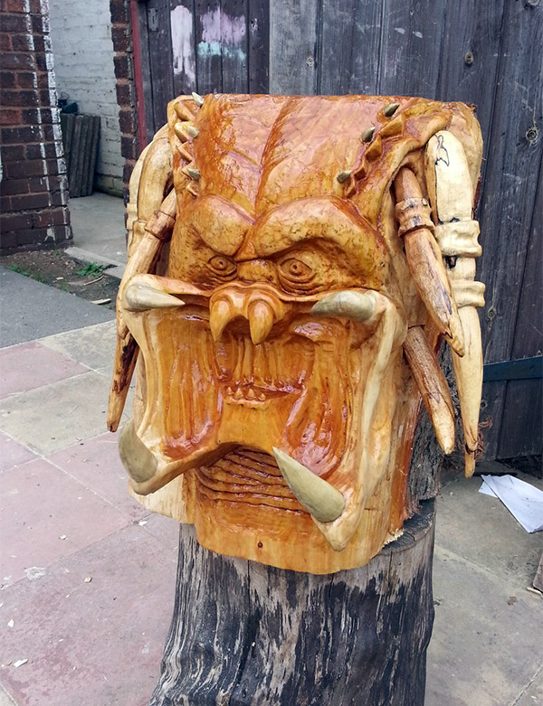 predator-sculpture-tree1