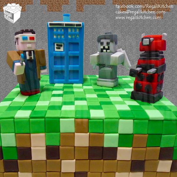 minecraft-doctor-who-cake-1