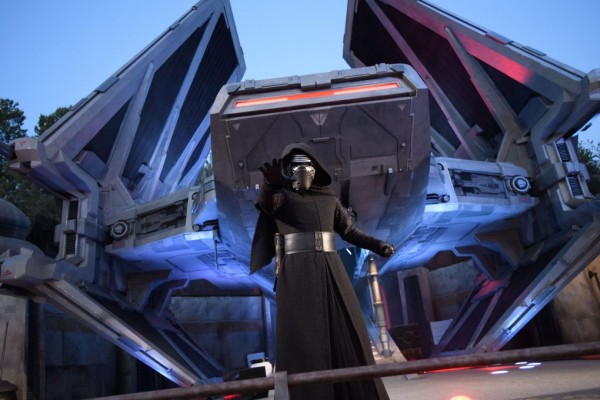 Galaxy’s Edge Kylo Ren