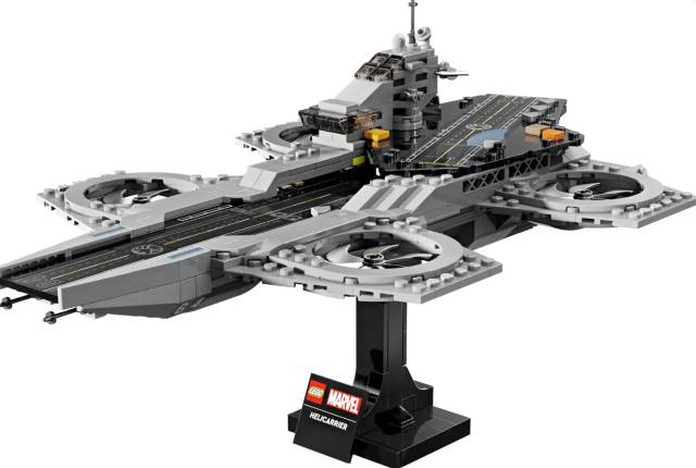 The LEGO Avengers Helicarrier